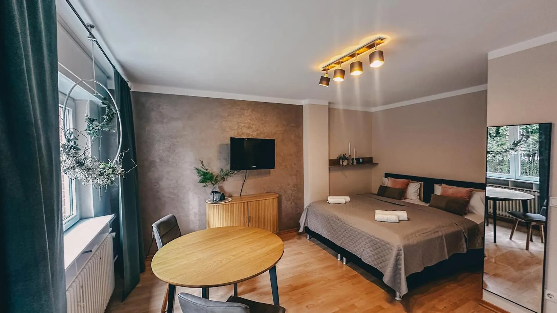 Sali Homes - Sm0 Charming Apartment Short Walk From City Center Of 拜罗伊特 德国